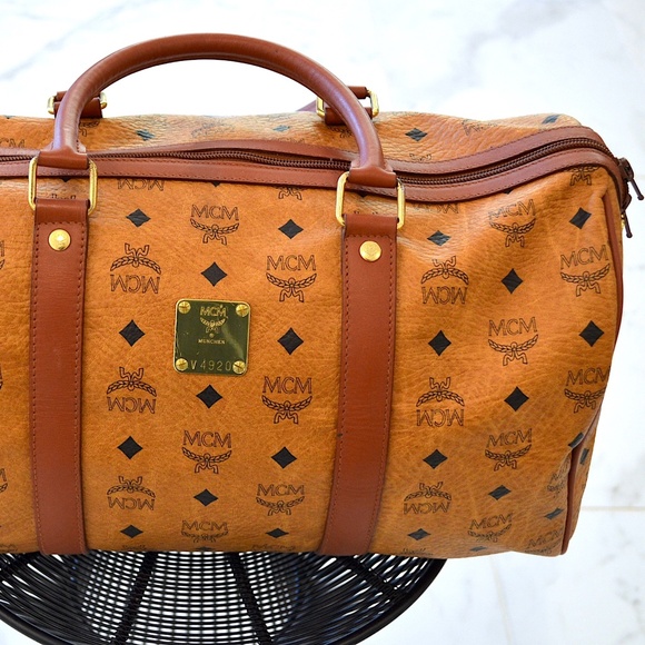 MCM Visetos Congnac Boston Bag Golf Collection Large - Picture 3 of 16